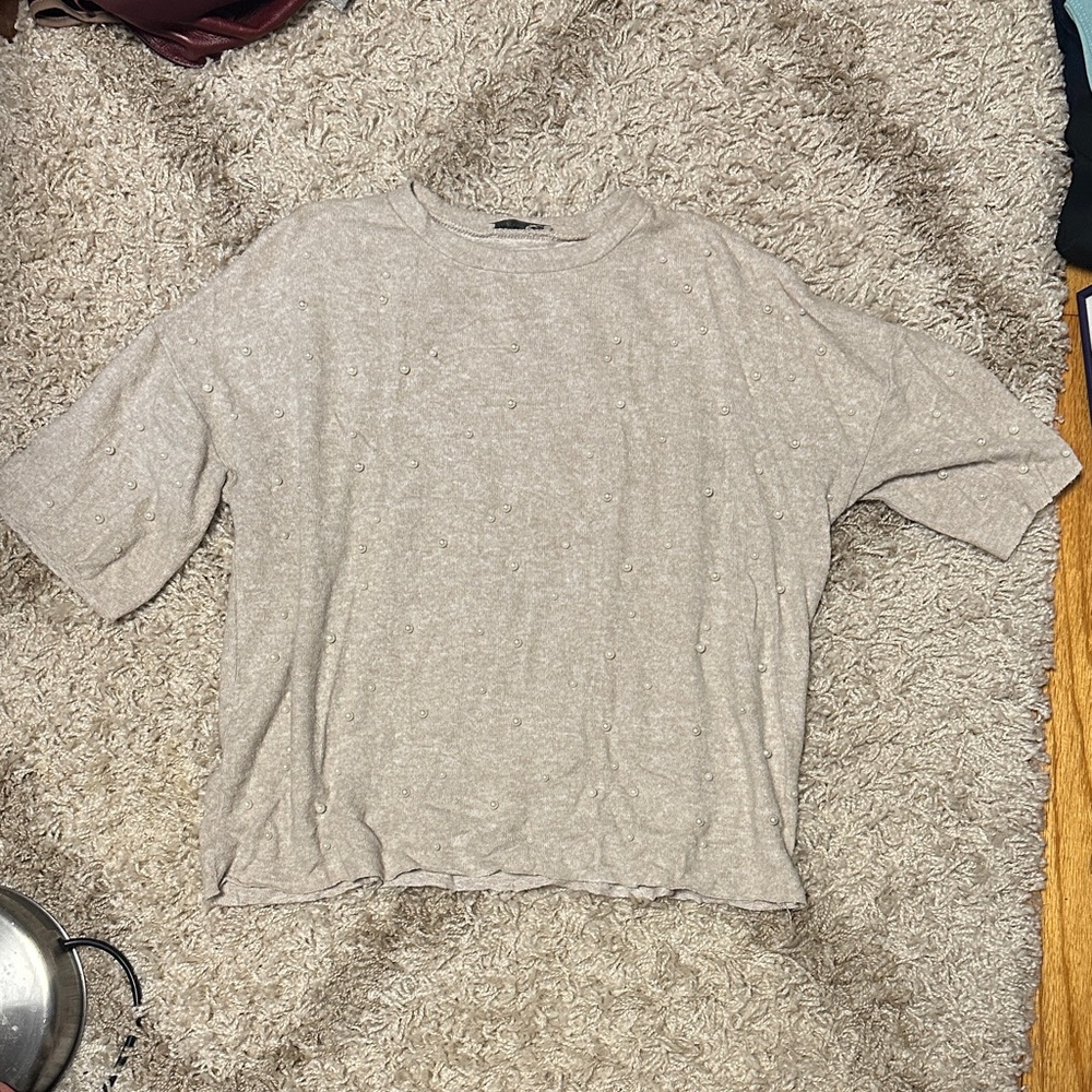 Zara short sleeve sweater with pearl detail